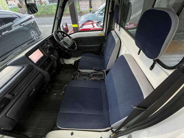 サンバートラック ＴＣ－ＳＣ　令和６年タイミングベルト交換済み　スーパーチャージャー　荷台幌付き　エアコン　パワステ　ワンオーナー　Ｂｌｕｅｔｏｏｔｈ対応ナビ　ＥＴＣ　キーレス　記録（29枚目）
