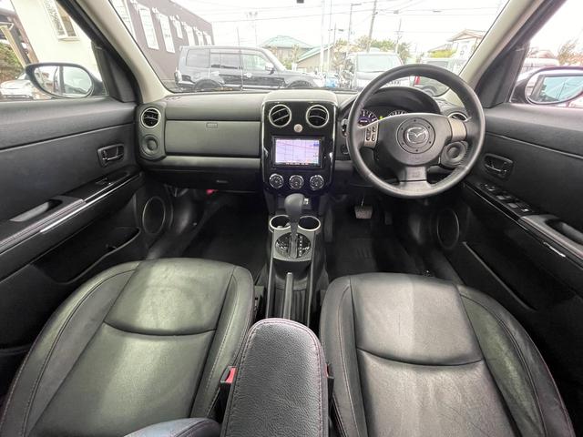 MAZDA VERISA MAGENTA SELECTION