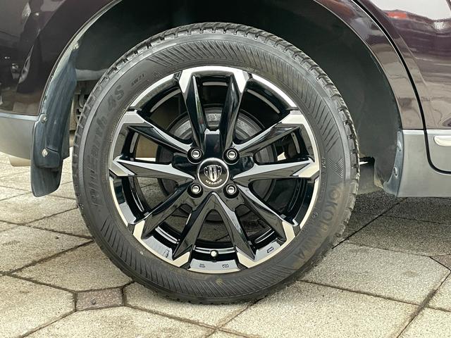 MAZDA VERISA MAGENTA SELECTION