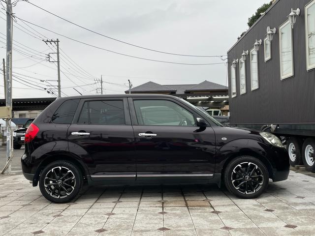 MAZDA VERISA MAGENTA SELECTION