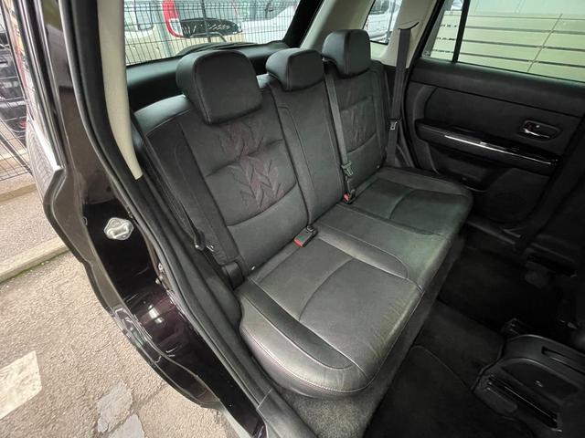 MAZDA VERISA MAGENTA SELECTION