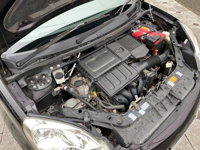 MAZDA VERISA MAGENTA SELECTION