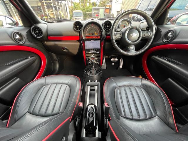 MINI ジョンクーパーワークス クロスオーバー 黒本革・バックカメラ・Bluetooth・シートヒーター・禁煙・ETC・記録簿・クルーズコントロール・SPORTモード・パドルシフト(7枚目)