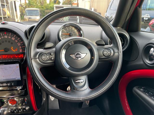 MINI ジョンクーパーワークス クロスオーバー 黒本革・バックカメラ・Bluetooth・シートヒーター・禁煙・ETC・記録簿・クルーズコントロール・SPORTモード・パドルシフト(24枚目)