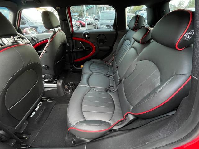 MINI ジョンクーパーワークス クロスオーバー 黒本革・バックカメラ・Bluetooth・シートヒーター・禁煙・ETC・記録簿・クルーズコントロール・SPORTモード・パドルシフト(41枚目)