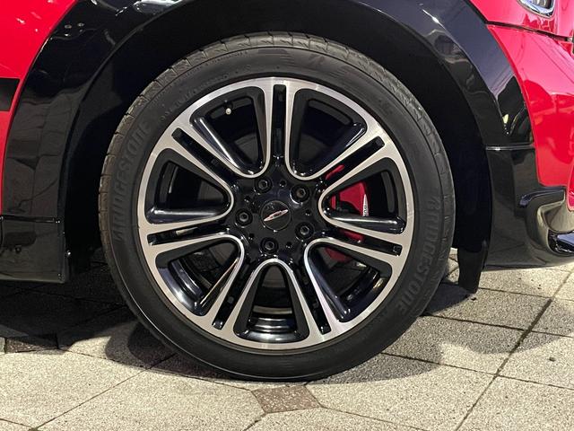 MINI ジョンクーパーワークス クロスオーバー 黒本革・バックカメラ・Bluetooth・シートヒーター・禁煙・ETC・記録簿・クルーズコントロール・SPORTモード・パドルシフト(45枚目)