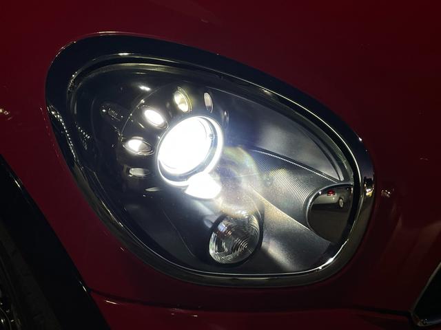 MINI ジョンクーパーワークス クロスオーバー 黒本革・バックカメラ・Bluetooth・シートヒーター・禁煙・ETC・記録簿・クルーズコントロール・SPORTモード・パドルシフト(50枚目)