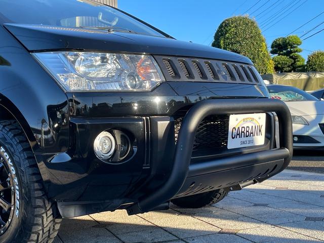 デリカD:5 シャモニー 新品タイヤアルミホイール・フリップダウンモニター・新品マッドフラップ・禁煙・両側パワースライドドア・クルーズコントロール・ETC・バックカメラ・ワンオーナー・パワーシート・記録簿(3枚目)