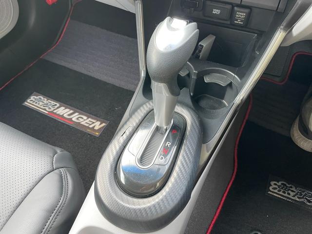 CR-Z α 車検2年・無限エアロ・BBS・Bluetooth・バックカメラ・リアスポイラー・禁煙・スマートキー・HID・ETC(32枚目)