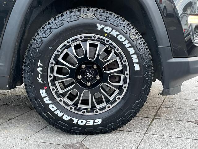 ジープ・コンパス ロンジチュード　車検２年・新品タイヤアルミホイール・新品ディスプレイオーディオ・ＣａｒＰｌａｙ・禁煙・Ｂｌｕｅｔｏｏｔｈ・バックカメラ・ＥＴＣ・プッシュスタート・電子パーキング（14枚目）