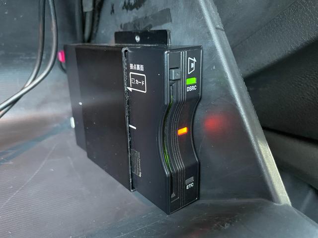 ジープ・コンパス ロンジチュード　車検２年・新品タイヤアルミホイール・新品ディスプレイオーディオ・ＣａｒＰｌａｙ・禁煙・Ｂｌｕｅｔｏｏｔｈ・バックカメラ・ＥＴＣ・プッシュスタート・電子パーキング（31枚目）