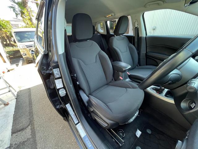 ジープ・コンパス ロンジチュード　車検２年・新品タイヤアルミホイール・新品ディスプレイオーディオ・ＣａｒＰｌａｙ・禁煙・Ｂｌｕｅｔｏｏｔｈ・バックカメラ・ＥＴＣ・プッシュスタート・電子パーキング（36枚目）