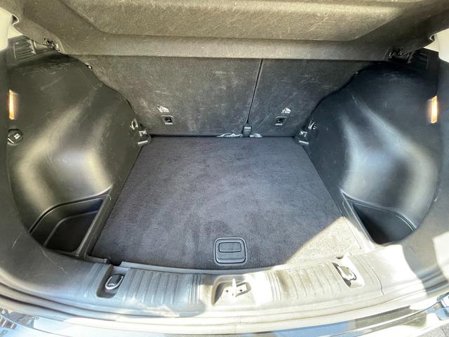 ジープ・コンパス ロンジチュード　車検２年・新品タイヤアルミホイール・新品ディスプレイオーディオ・ＣａｒＰｌａｙ・禁煙・Ｂｌｕｅｔｏｏｔｈ・バックカメラ・ＥＴＣ・プッシュスタート・電子パーキング（44枚目）