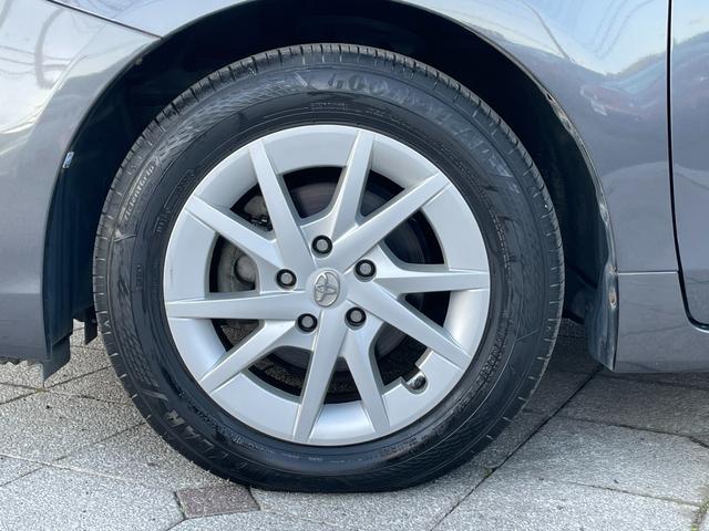 プリウスアルファ S 車検2年・LEDヘッドライト・Bluetooth・バックカメラ・禁煙・ETC・記録簿・スマートキー(16枚目)