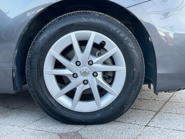 プリウスアルファ S 車検2年・LEDヘッドライト・Bluetooth・バックカメラ・禁煙・ETC・記録簿・スマートキー(19枚目)