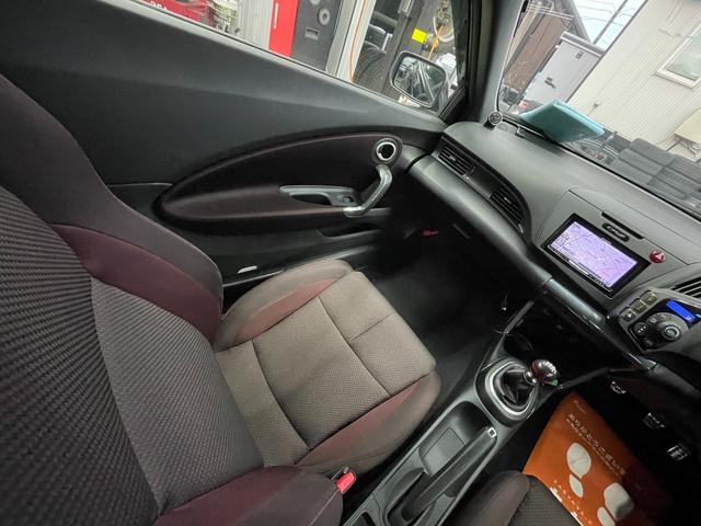 CR-Z αドレストレーベル 車検2年・6MT・無限エアロ・Modulo・リアスポイラー・Modulo・Bluetooth・バックカメラ・禁煙・ETC(29枚目)