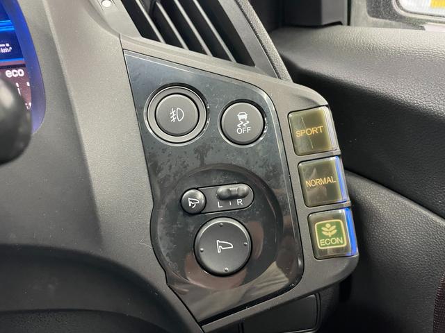CR-Z αドレストレーベル 車検2年・6MT・無限エアロ・Modulo・リアスポイラー・Modulo・Bluetooth・バックカメラ・禁煙・ETC(35枚目)