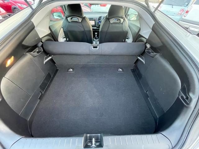 CR-Z α 車検2年・6MT・Modulo・リアスポ・Bluetooth・バックカメラ・ETC・禁煙・クルーズコントロール・ドライブレコーダー・HID(46枚目)