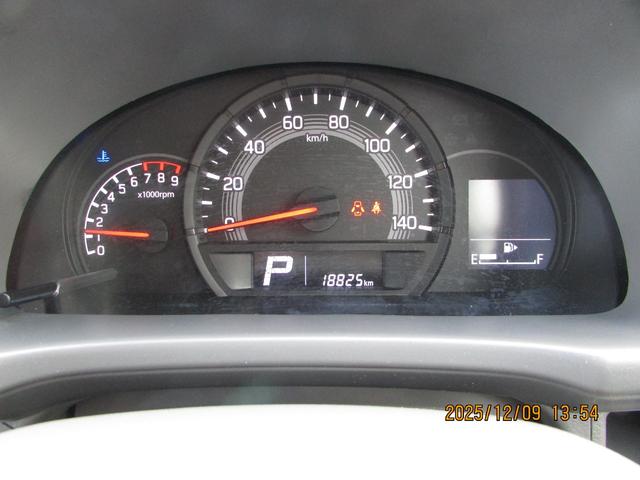 NV100クリッパーバン DX GLセーフティパッケージ 4WD キーレスエントリー エマージェンシーブレーキサポート 電動格納ミラー メモリーナビ(16枚目)