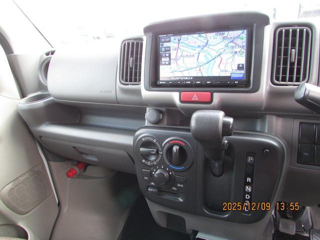 NV100クリッパーバン DX GLセーフティパッケージ 4WD キーレスエントリー エマージェンシーブレーキサポート 電動格納ミラー メモリーナビ(21枚目)