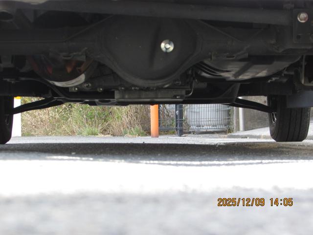 NV100クリッパーバン DX GLセーフティパッケージ 4WD キーレスエントリー エマージェンシーブレーキサポート 電動格納ミラー メモリーナビ(24枚目)