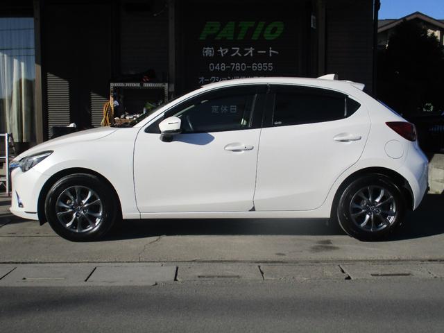 デミオ １３Ｓツーリング　純正ナビ　バックモニター　ＴＶ　ＥＴＣ　ＬＥＤヘッドライト　フォグランプ　スマートキー　シートヒーター　ブラインドスポットモニター（7枚目）