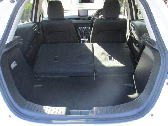 デミオ １３Ｓツーリング　純正ナビ　バックモニター　ＴＶ　ＥＴＣ　ＬＥＤヘッドライト　フォグランプ　スマートキー　シートヒーター　ブラインドスポットモニター（31枚目）