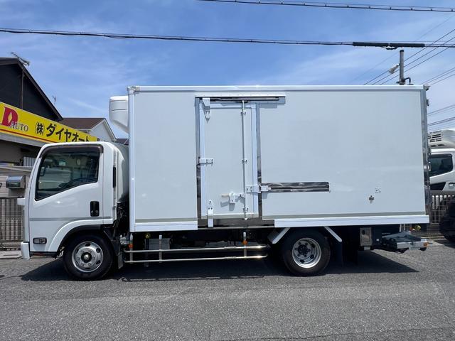 エルフトラック 　格納ゲート付ワイドロング冷凍車（5枚目）
