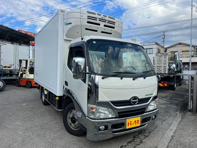 デュトロ セミロング 標準キャビン3.6mボディー冷凍車(2枚目)