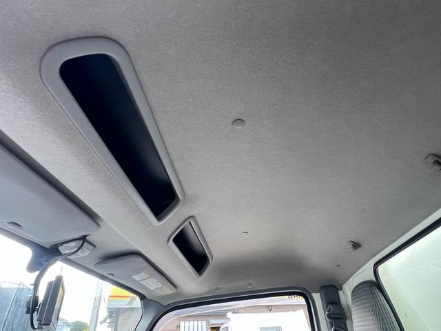 デュトロ セミロング 標準キャビン3.6mボディー冷凍車(14枚目)