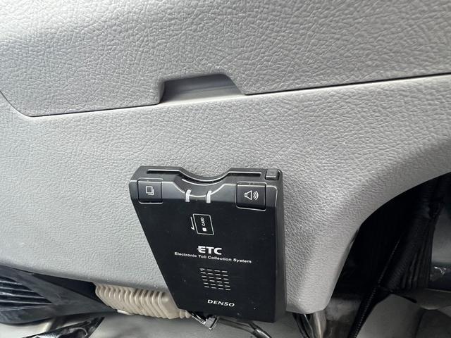 デュトロ セミロング 標準キャビン3.6mボディー冷凍車(19枚目)