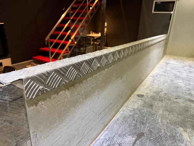 キャンター 全低床ダンプ　カスタムグレード・リアピン・シートキャリア（38枚目）