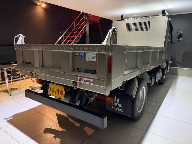 キャンター 全低床ダンプ　カスタムグレード・リアピン・シートキャリア（44枚目）