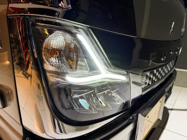 キャンター 全低床ダンプ　カスタムグレード・リアピン・シートキャリア（52枚目）