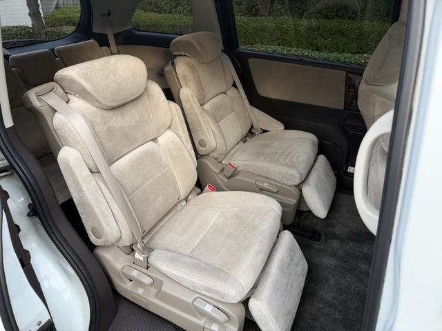 オデッセイ G・EX エンジンミッションブレーキ3年間走行無制限保証付きホンダセンシングインターナビフルセグTV両側パワースライドドア7人乗りオットマン付きスマートキー2個(16枚目)