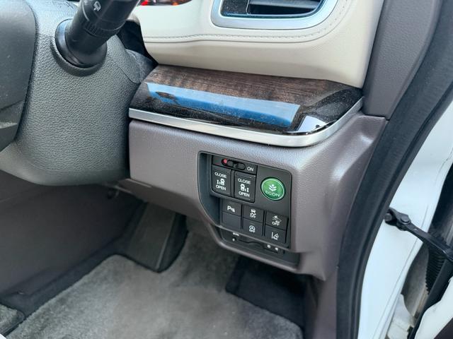 オデッセイ G・EX エンジンミッションブレーキ3年間走行無制限保証付きホンダセンシングインターナビフルセグTV両側パワースライドドア7人乗りオットマン付きスマートキー2個(25枚目)