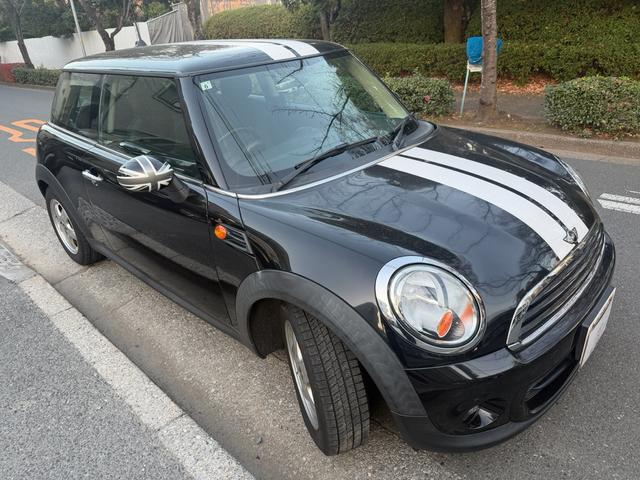 MINI ワン 修復歴無し6MTワンオーナー横浜ナンバースペアキーあり夏タイヤ付き(7枚目)