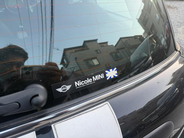 MINI ワン 修復歴無し6MTワンオーナー横浜ナンバースペアキーあり夏タイヤ付き(13枚目)