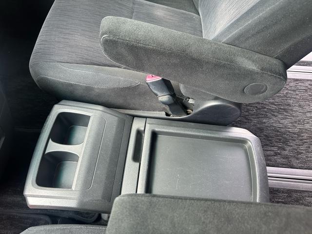 ヴェルファイア ２．４Ｚ　後期型純正８インチナビ地デジバックカメラＢｌｕｅｔｏｏｔｈスマートキー両側パワースライドドアディーラー整備車エンジンミッションブレーキ３年走行無制限保証付（24枚目）