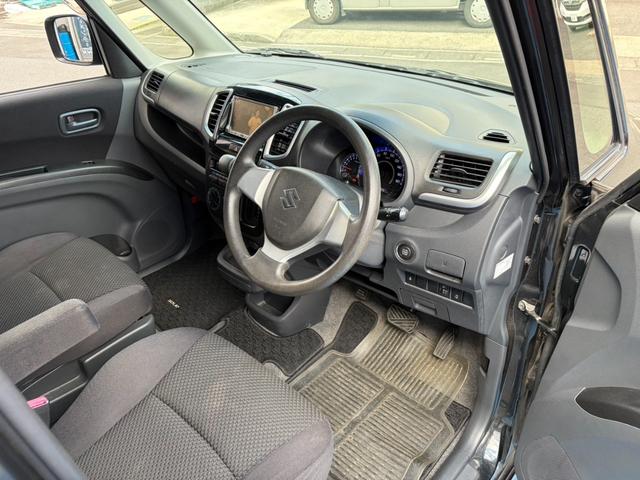 ソリオ Gリミテッド ワンセグナビ 左側パワースライドドア プッシュスタート スマートキー オートエアコン 電動格納ドアミラー ウォークスルー ETC 盗難防止装置 運転席・助手席エアバッグ ABS(15枚目)