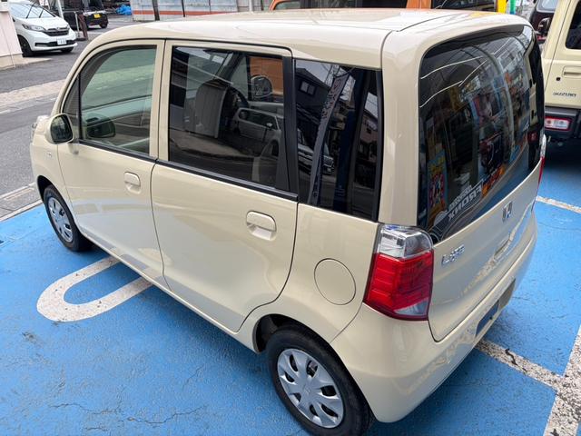 ライフ Ｃ　運転席／助手席エアバッグ　ＣＤオーディオ　ＡＢＳ　盗難防止システム　助手席エアバック　マニュアルエアコン　整備記録簿　パワステ　キーレスキー　運転席エアバック　ベンチシート　パワーウィンドウ（10枚目）