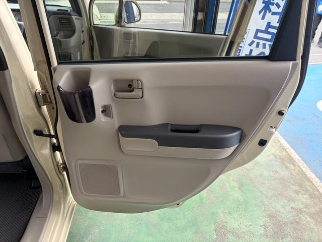 ライフ Ｃ　運転席／助手席エアバッグ　ＣＤオーディオ　ＡＢＳ　盗難防止システム　助手席エアバック　マニュアルエアコン　整備記録簿　パワステ　キーレスキー　運転席エアバック　ベンチシート　パワーウィンドウ（25枚目）