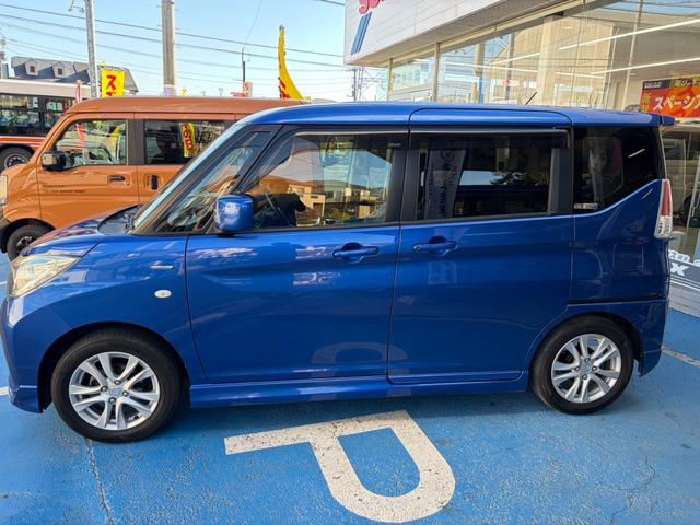 ドアバイザーを装備しています。雨の日などの車内の換気の際に大助かりです。お買い得です。早い者勝ち。