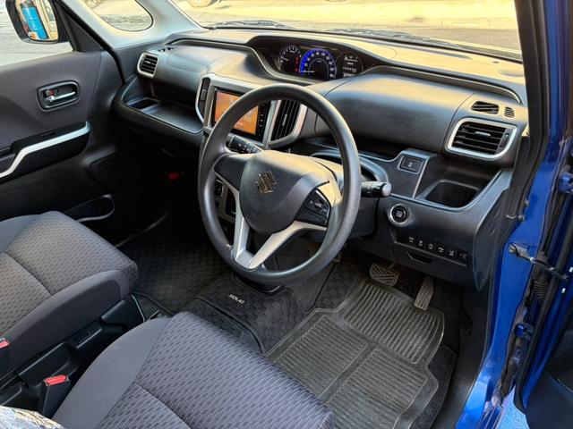 『ハイブリッド』搭載です！エンジンとモーターそれぞれの特長を組み合わせることで『ガソリン消費の抑制』と『力強い走り』を両立できます！