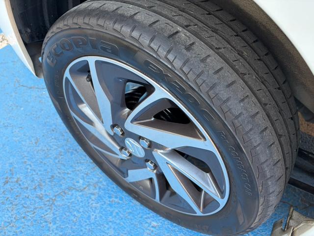スペーシアカスタム ＴＳ　フルタイム４ＷＤ　ターボ　ナビ　フルセグＴＶ　Ｂｌｕｅｔｏｏｔｈ　ＥＴＣ　バックカメラ　両側パワースライド　スマートキー　　シートヒーター　純正１５インチアルミ（29枚目）