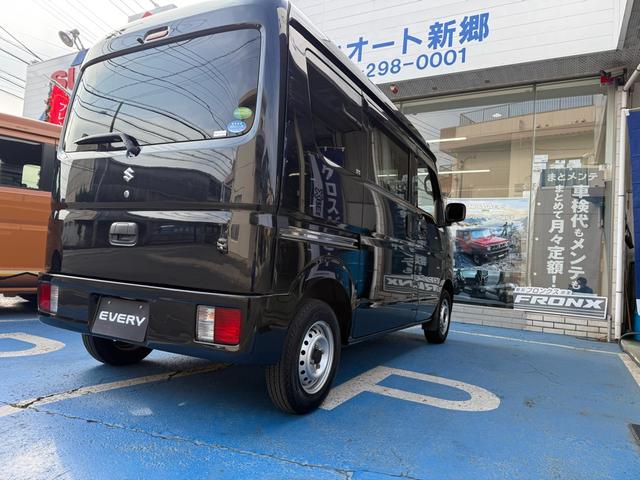 エブリイ PCリミテッド リースアップ車 純正CDオーディオ 前席パワーウィンドウ 両側スライド ETC 横滑り防止装置 オーバーヘッドシェルフ キーレスエントリー パワーステアリング マニュアルエアコン ABS(8枚目)