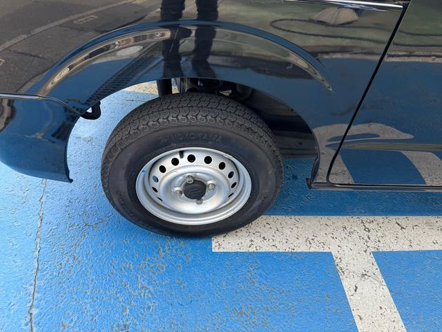 エブリイ PCリミテッド リースアップ車 純正CDオーディオ 前席パワーウィンドウ 両側スライド ETC 横滑り防止装置 オーバーヘッドシェルフ キーレスエントリー パワーステアリング マニュアルエアコン ABS(17枚目)