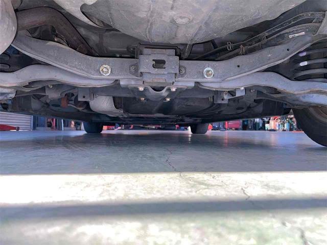 プレマシー 20S-スカイアクティブ ナビTV バックカメラ 両側スライド・片側電動 オートライト HIDライト スマートキー ETC アイドリングス 7人乗り ウォークスルー AW CD DVD再生 盗難防止システム 禁煙 無事故車(38枚目)