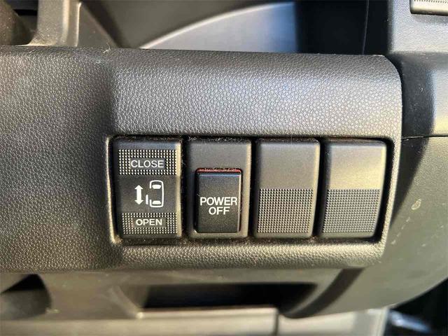 プレマシー 20S-スカイアクティブ ナビTV バックカメラ 両側スライド・片側電動 オートライト HIDライト スマートキー ETC アイドリングス 7人乗り ウォークスルー AW CD DVD再生 盗難防止システム 禁煙 無事故車(43枚目)