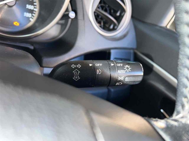 プレマシー 20S-スカイアクティブ ナビTV バックカメラ 両側スライド・片側電動 オートライト HIDライト スマートキー ETC アイドリングス 7人乗り ウォークスルー AW CD DVD再生 盗難防止システム 禁煙 無事故車(46枚目)